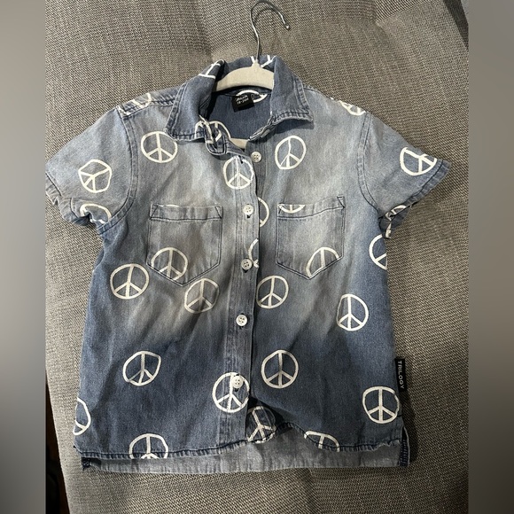 Trilogy design co kids denim button down size 18-24 months - Picture 1 of 1